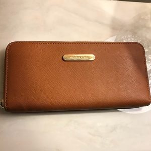 MICHAEL Michael Kors Jet Set Continental Wallet